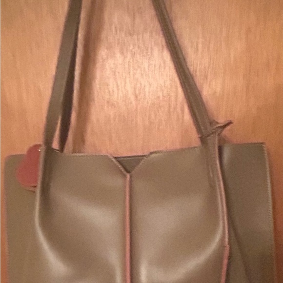 NWOT Baginning Leather Shoulder Bag Taupe - Picture 6 of 7